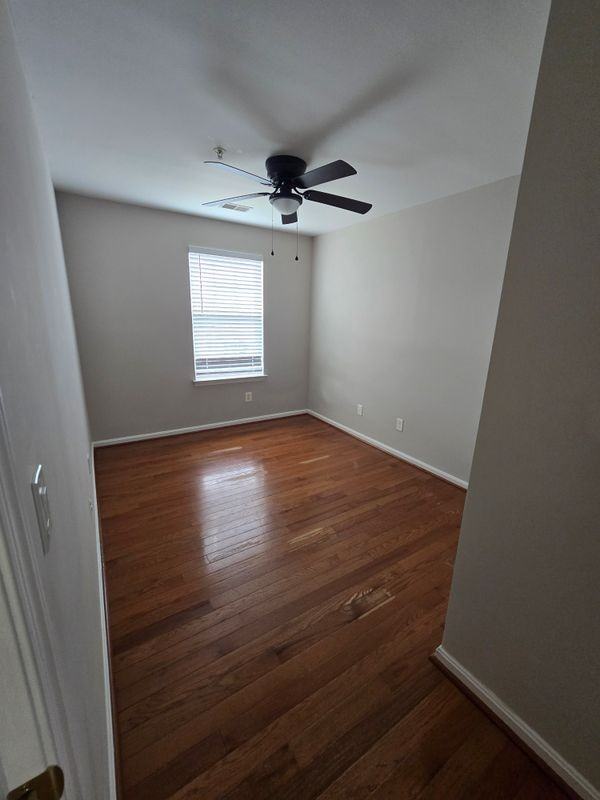 4146 Cutty Sark Rd - Photo 5 of 23