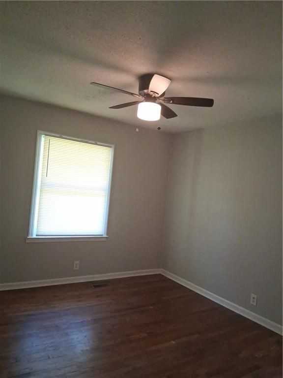 2078 E Lilac Ln - Photo 3 of 7