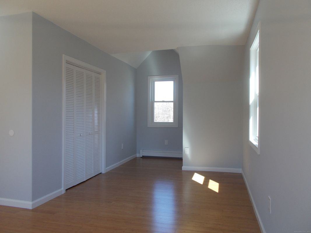 288 Ginger Ln - Photo 3 of 4