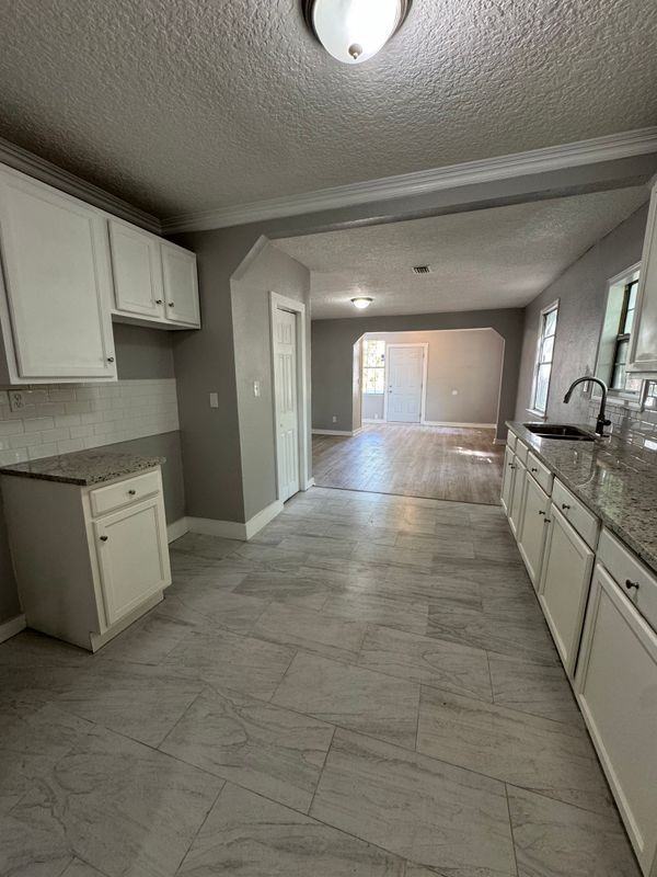 5432 Tyler Ave - Photo 3 of 16