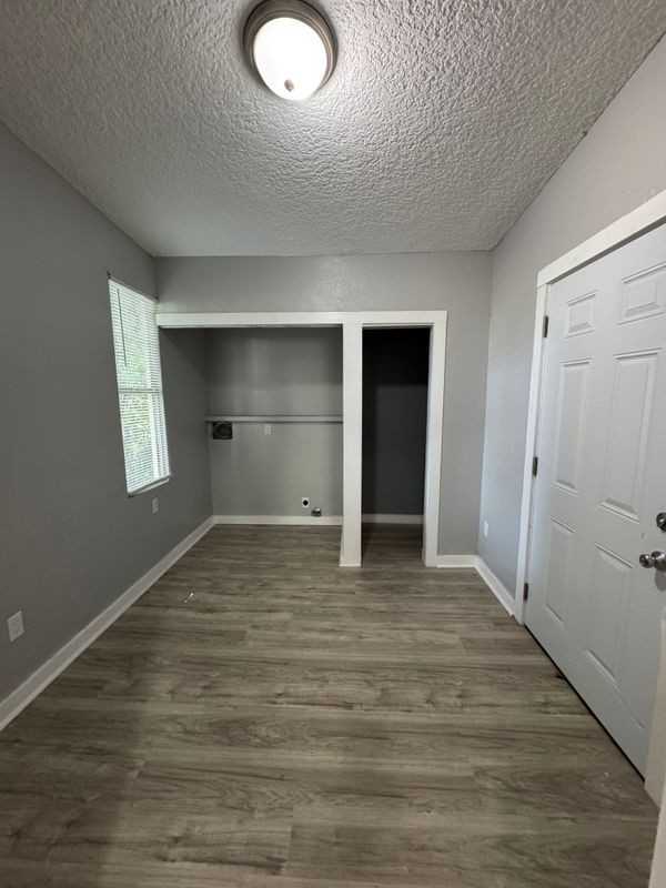 5432 Tyler Ave - Photo 4 of 16