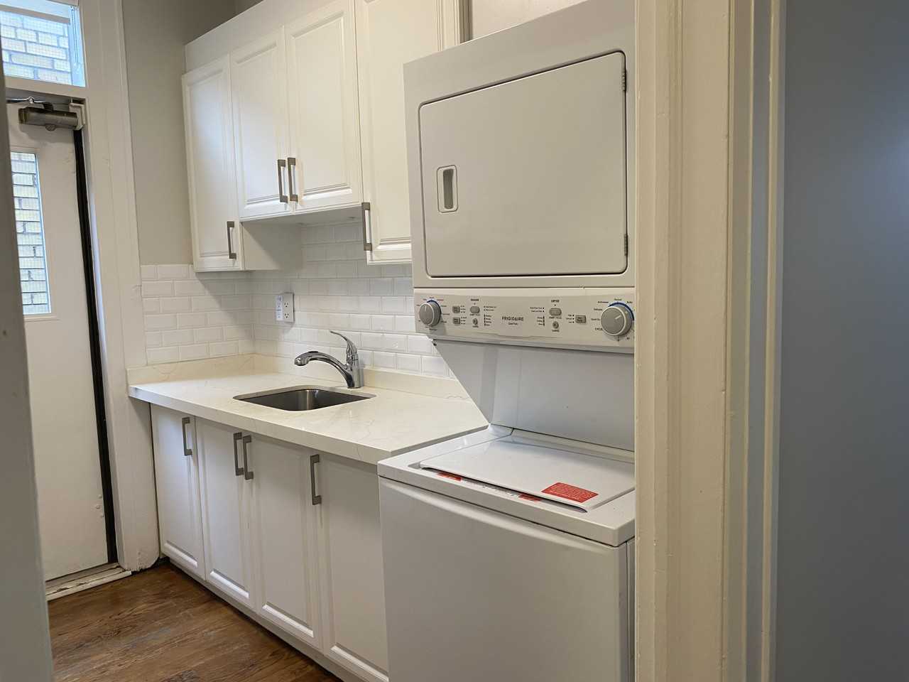 6 Fairlawn Avenue - Photo 2 of 13