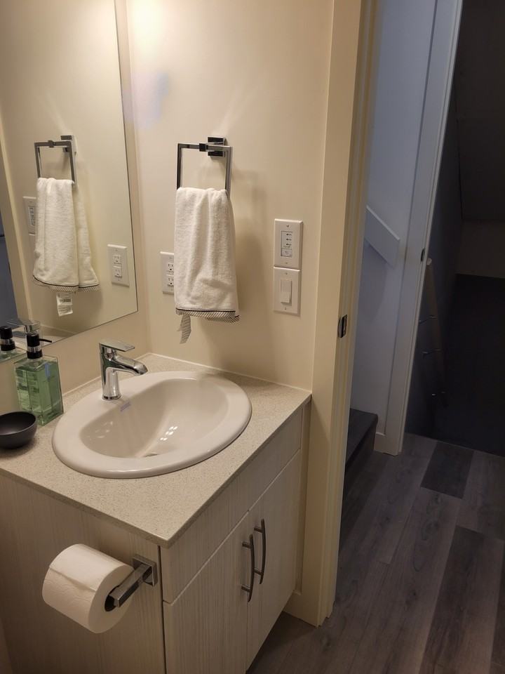 Prymak Place - Photo 5 of 27