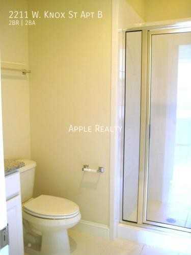 2211 W Knox St Apt B #b - Photo 2 of 14