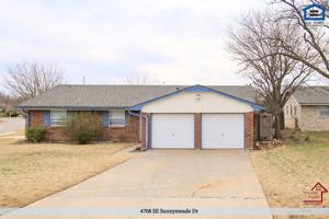 featured image of 4708 Se Sunnymeade Dr
