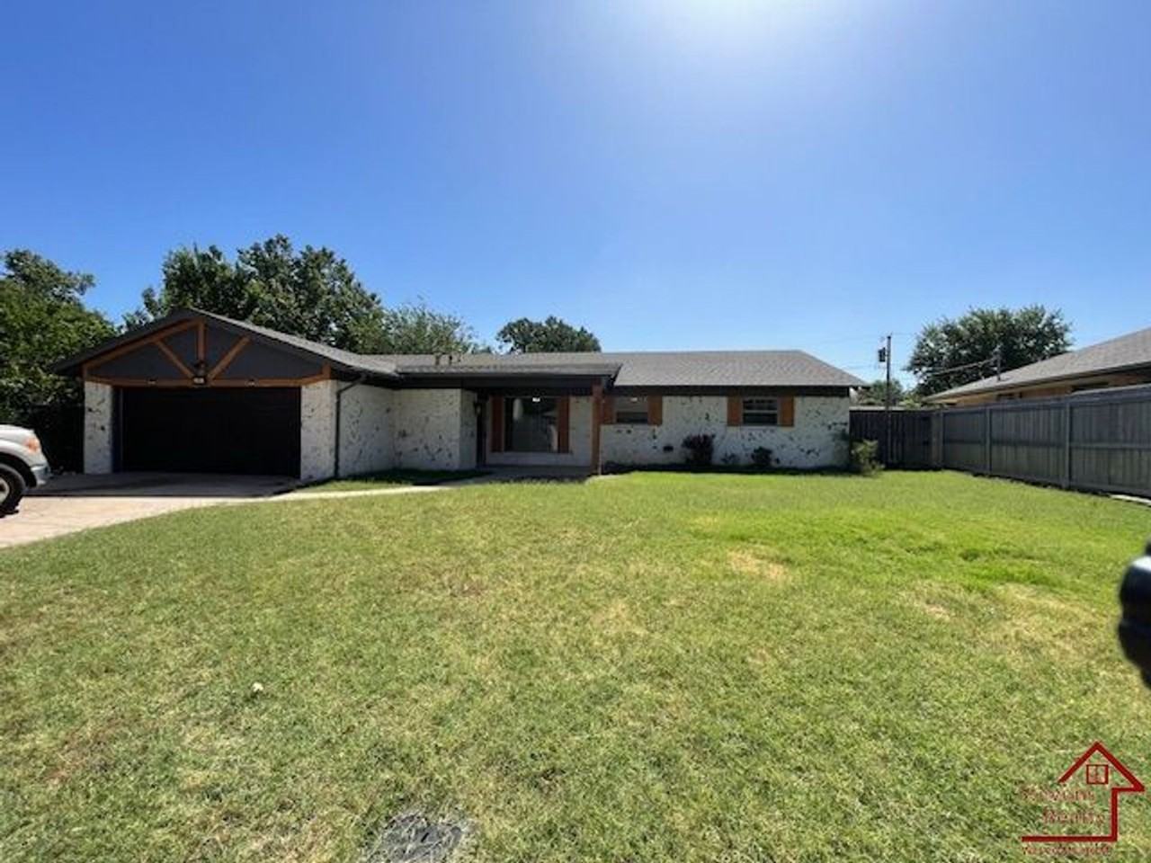 17 Nw 59th St - Photo 2 of 33