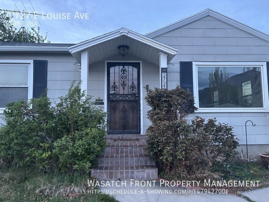 2727 E Louise Ave - Photo 2 of 20