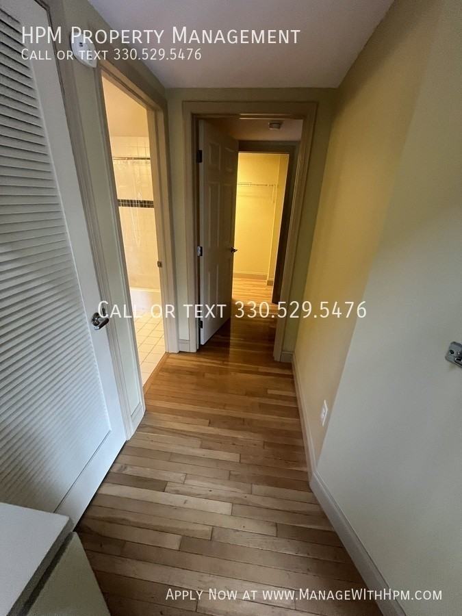2404 Prospect Ave E #306 - Photo 4 of 12