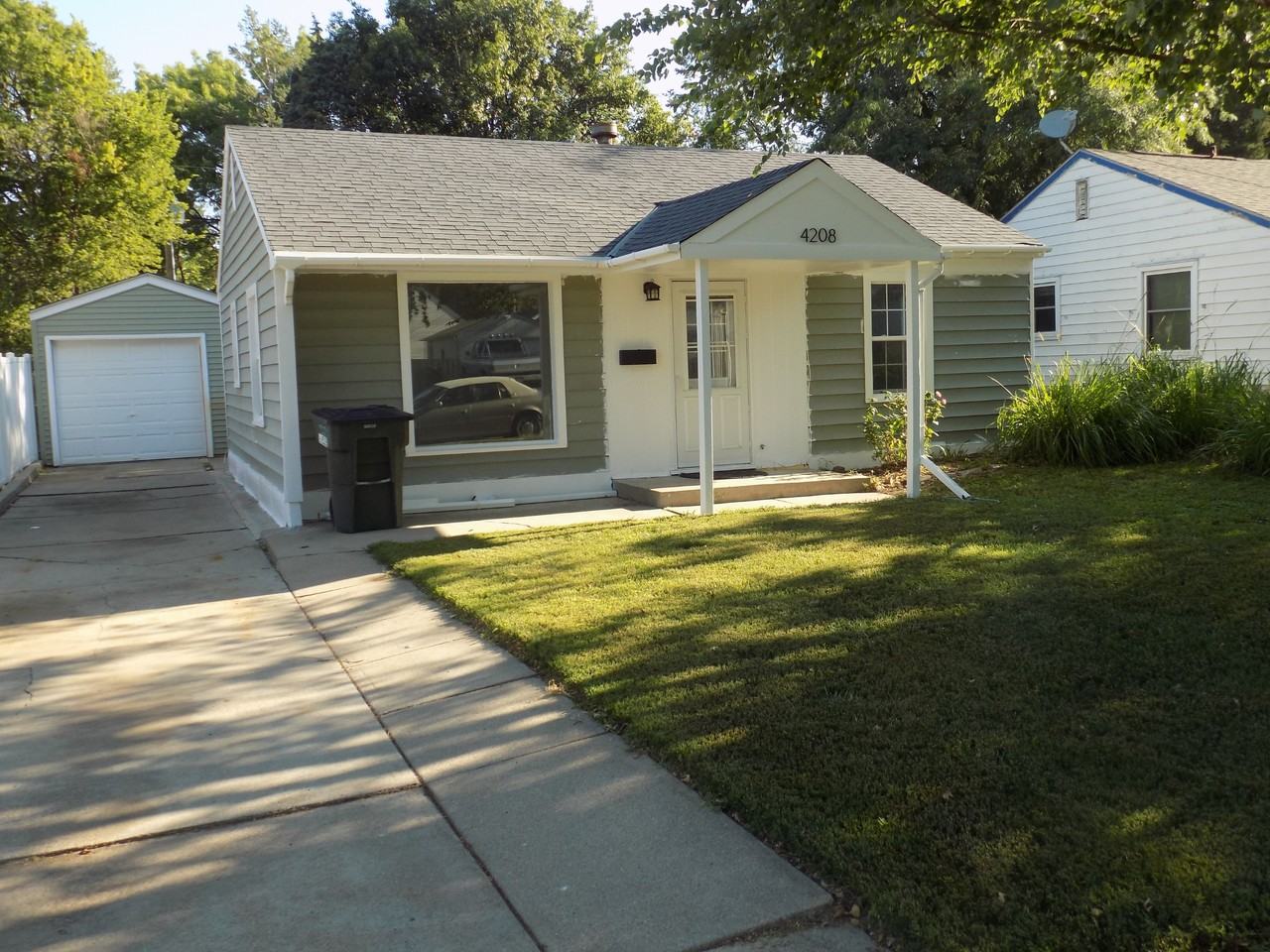 4208 L St #4 - Photo 2 of 9