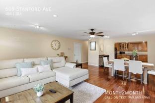 609 Stanford Ave - Photo 1 of 1