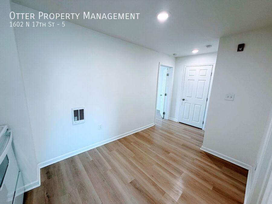 1602 N 17th St #5 - Photo 6 of 20