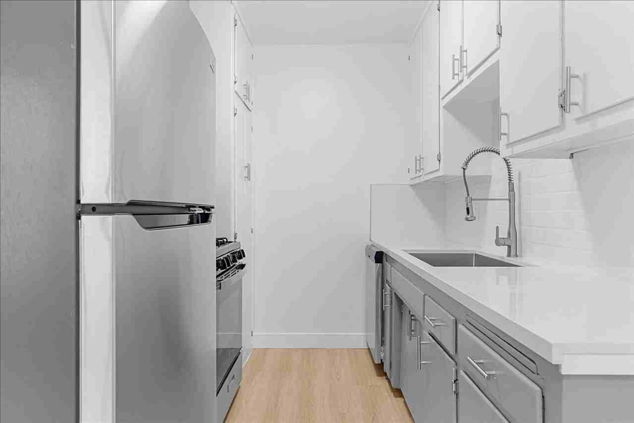 6114 Cahuenga Blvd #05 - Photo 4 of 16