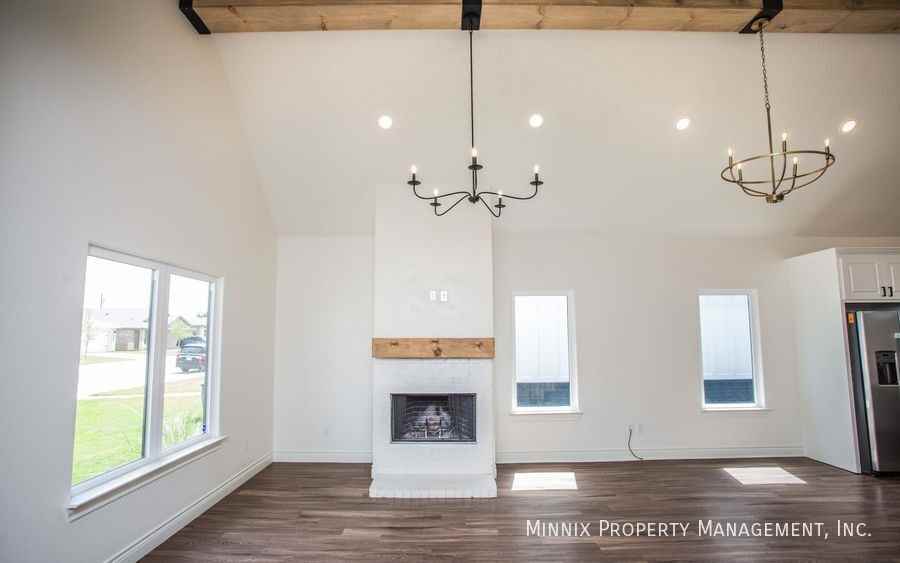 4707 125th St - Photo 3 of 50