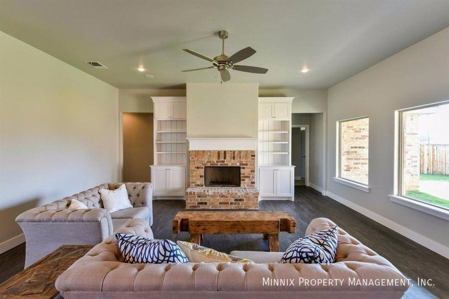 2103 99th St - Photo 4 of 14