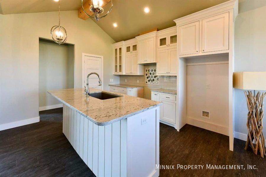 2103 99th St - Photo 6 of 14