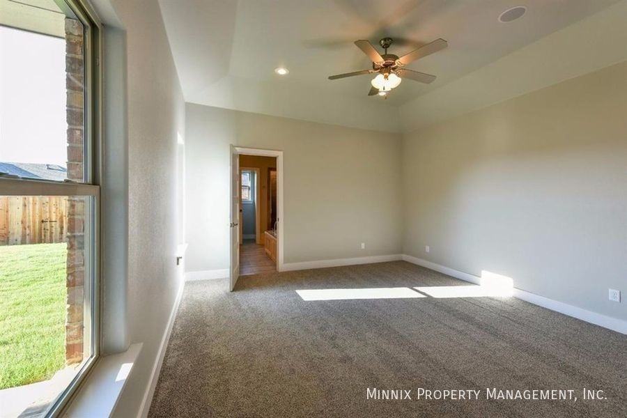 2103 99th St - Photo 7 of 14