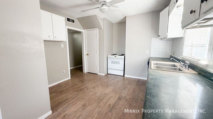 2123 18th St - Photo 7 of 17