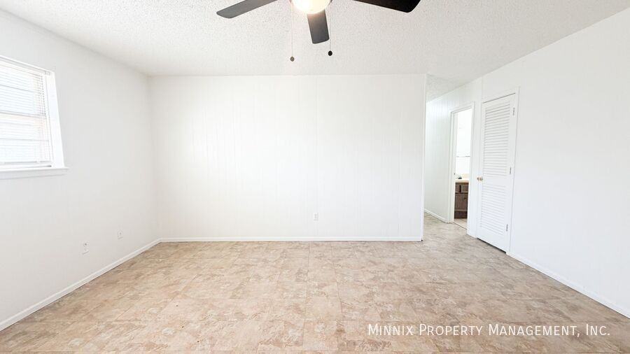 7304 Avenue W #B - Photo 6 of 18