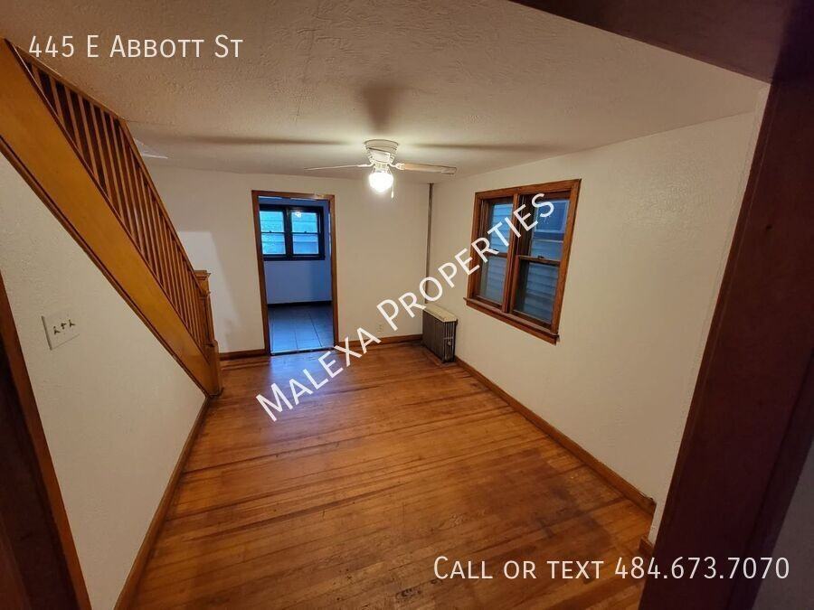 445 E Abbott St - Photo 5 of 13