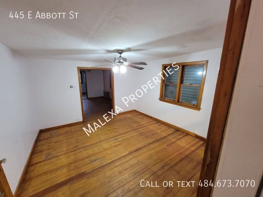 445 E Abbott St - Photo 6 of 13