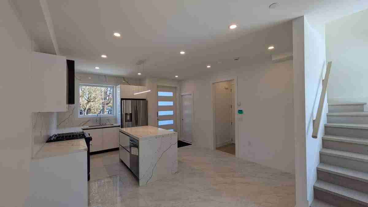 4208 John Street - Photo 2 of 24