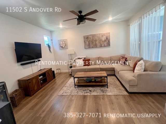 11502 S Andover Rd - Photo 3 of 10