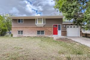 featured image of 1690 Monterey Way