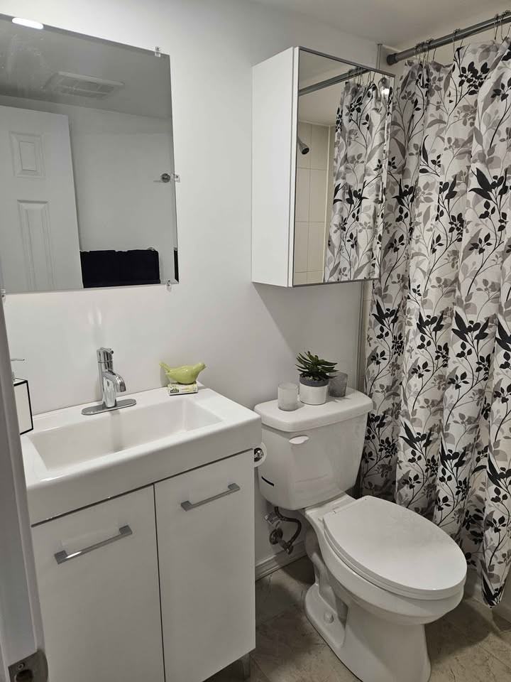 391 Victoria St S - Photo 6 of 10