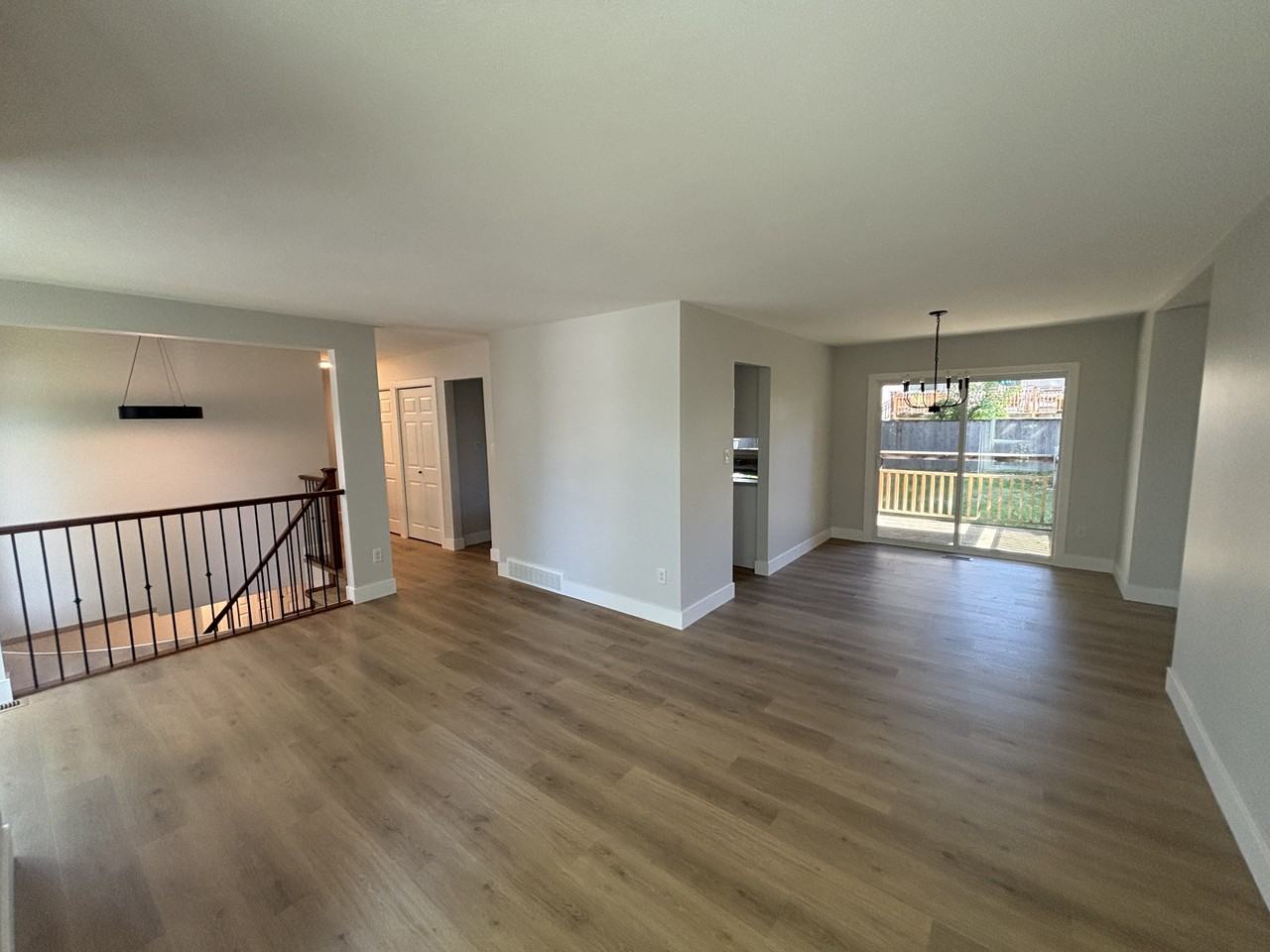 34855 McLeod Avenue - Photo 4 of 8