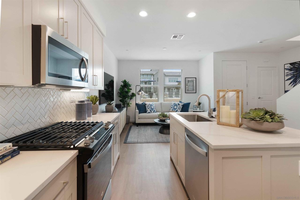 2015 Paseo Belluno Chula Vista #2015STETH3 - Photo 5 of 12