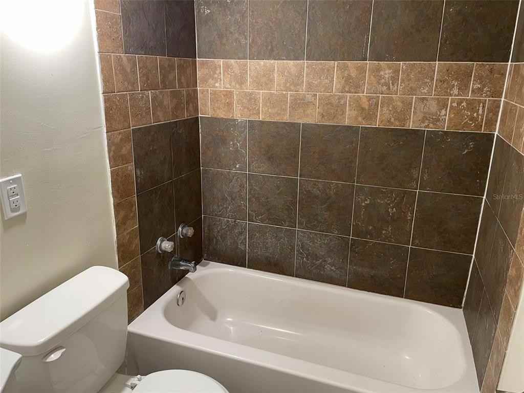 3704 36th St W #3704 - Photo 2 of 33