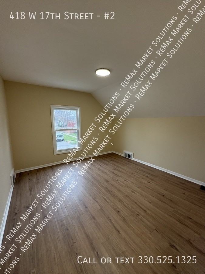418 W 17th St #2 - Photo 4 of 18