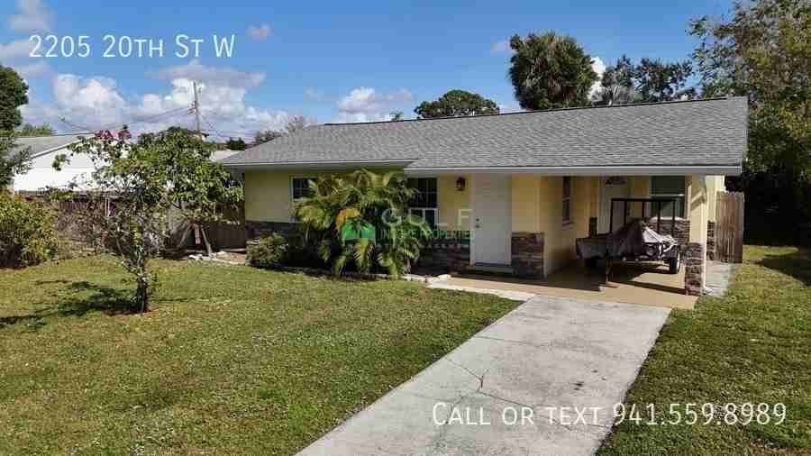 2205 20th St W - Photo 2 of 21