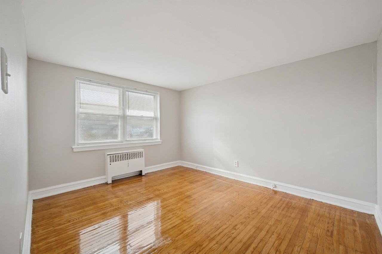 6770 Blakemore St #B2 - Photo 5 of 8