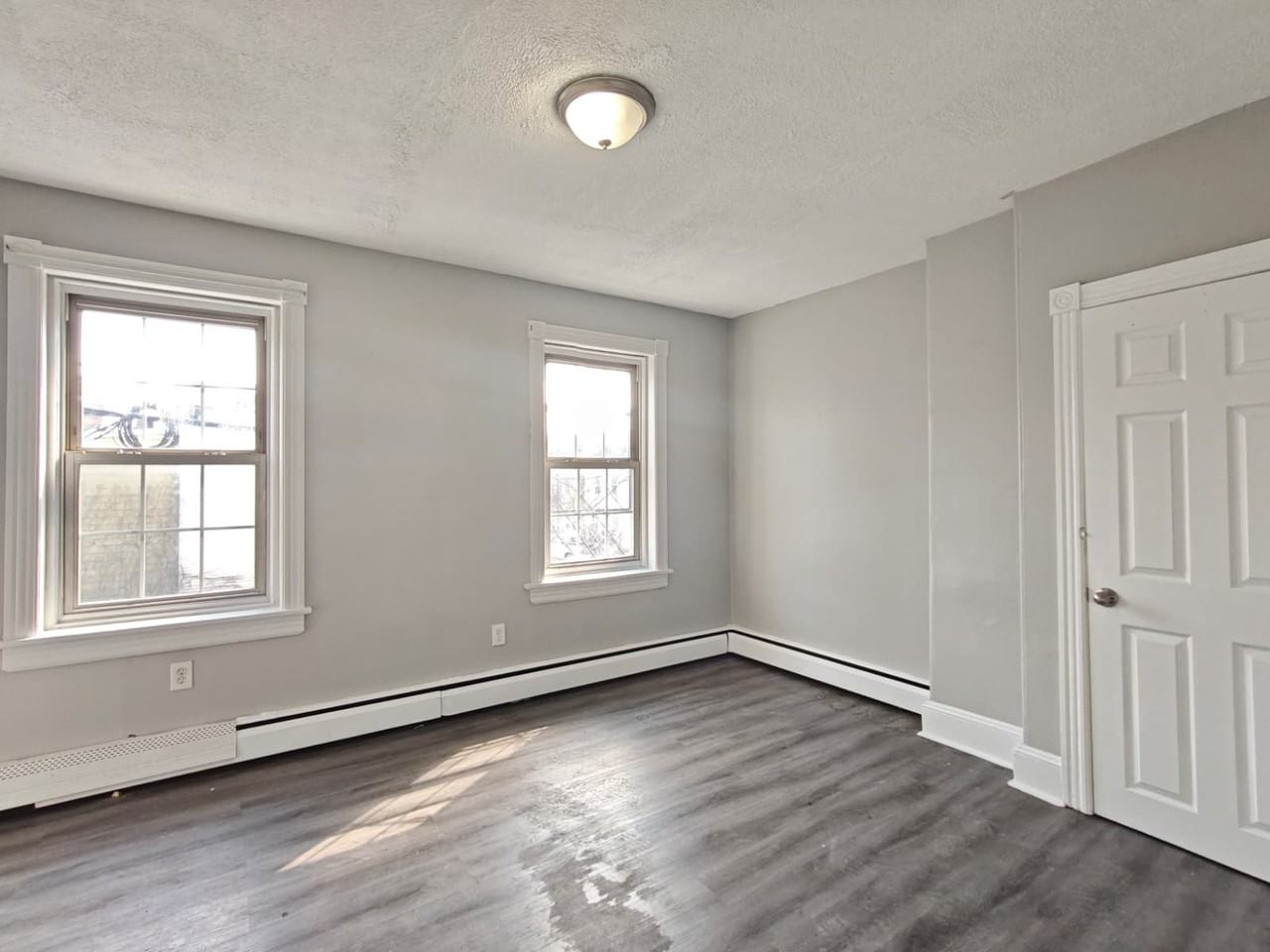 9 Randall Ave - Photo 7 of 10