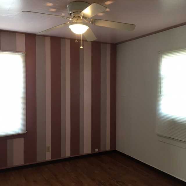 507 W 1st St - Photo 6 of 10