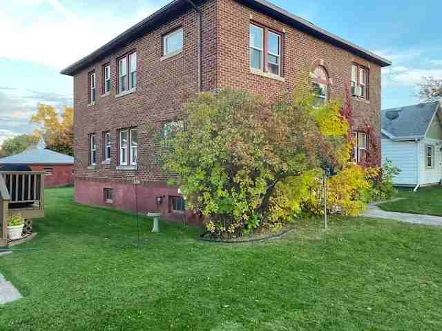 2318 John Ave #A - Photo 2 of 12