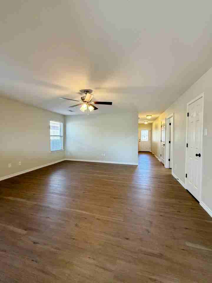 5203 Graceland Dr #B - Photo 6 of 17