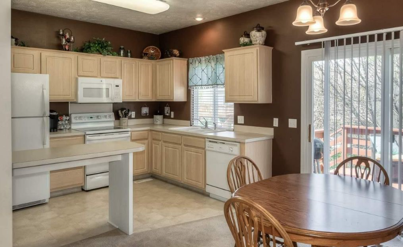 5146 N 144th Ct - Photo 7 of 19