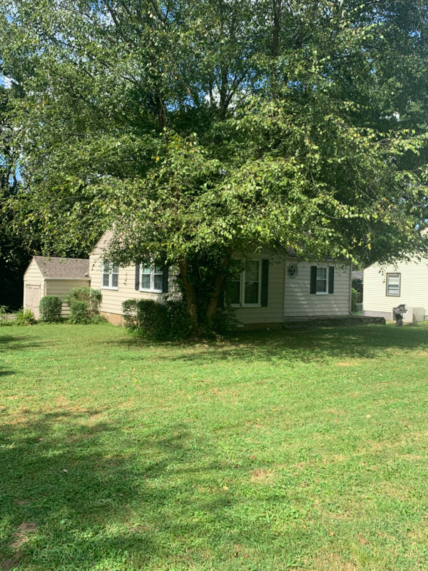 302 Kent Rd - Photo 3 of 33