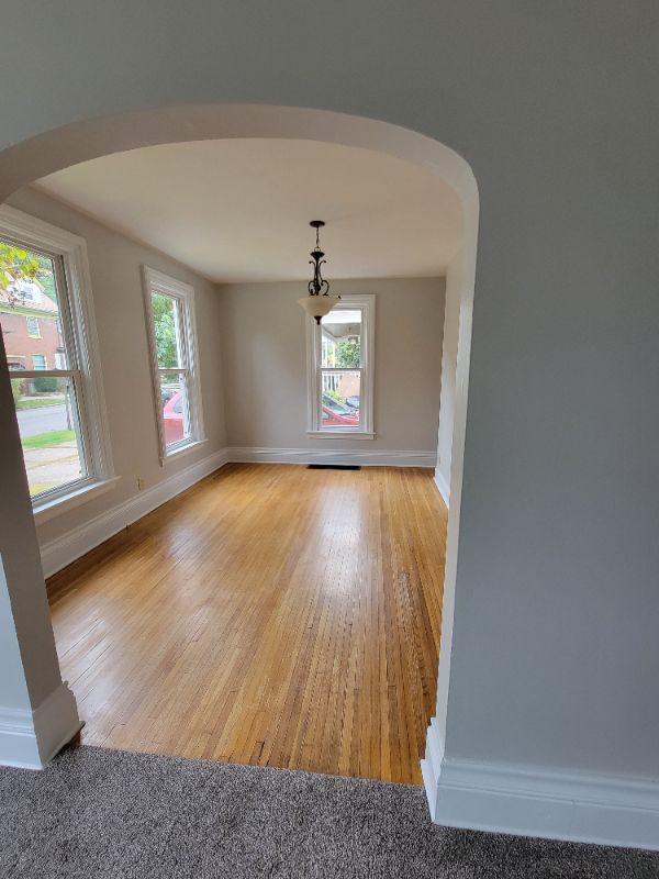 701 W 8th St #1 - Photo 2 of 10