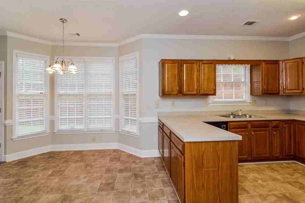 1052 Laurel Valley Dr Sw - Photo 7 of 16