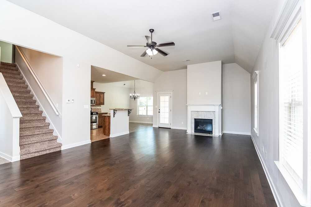 2674 Champion Hills Dr - Photo 2 of 15