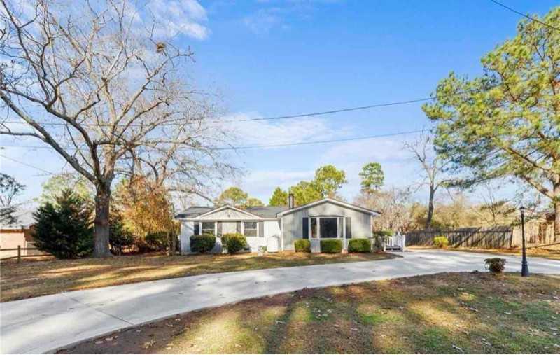 8424 King Rd #1 - Photo 2 of 20