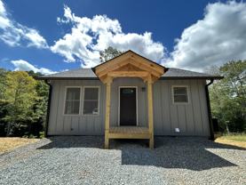 219 Oliver Ln - Photo 1 of 1