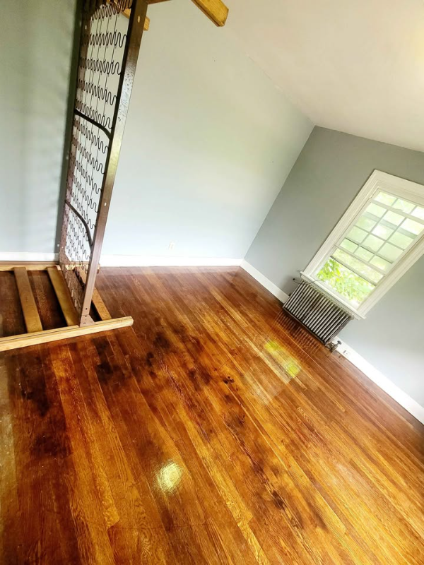 609 Cooke St - Photo 2 of 5