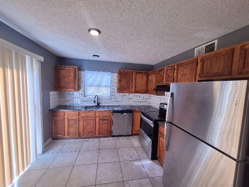 2123 Chatham Square Ct - Photo 7 of 50