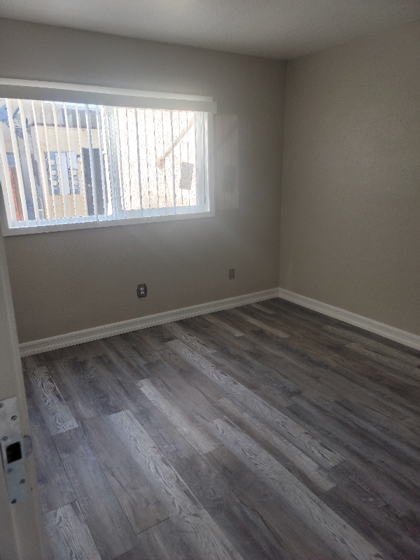 1270 Rosalia Ave #1 - Photo 4 of 10