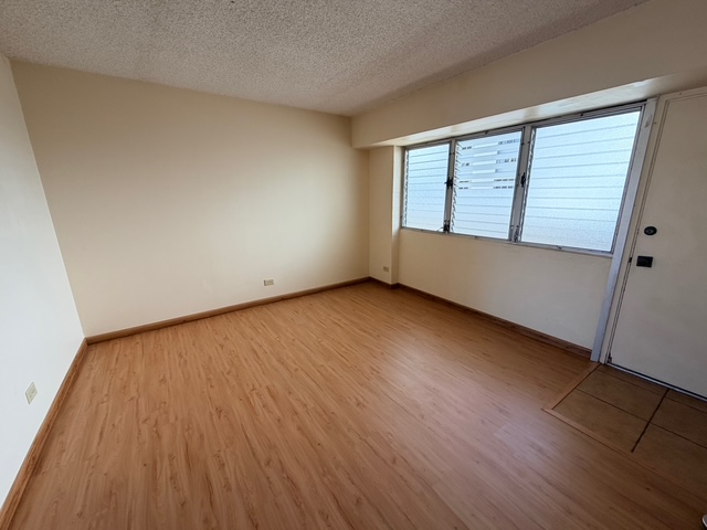 1516 Ward Ave #708 - Photo 2 of 4