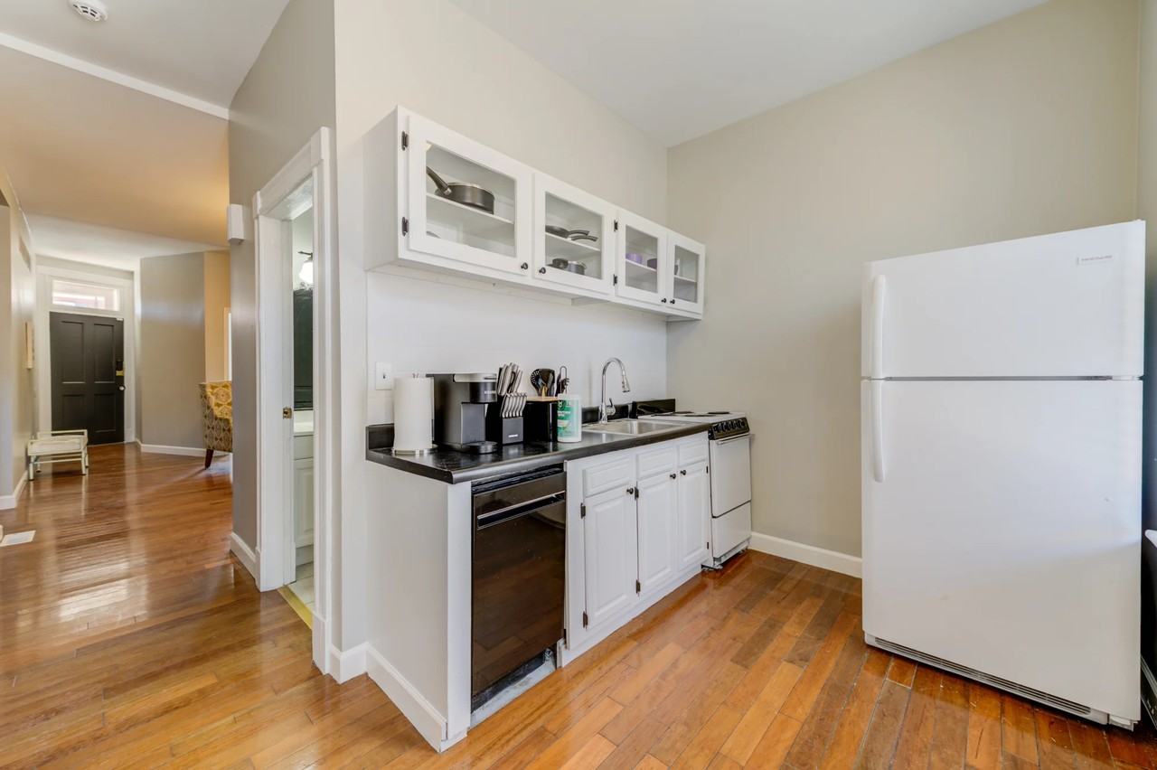 1703 S 9th St - Photo 5 of 9